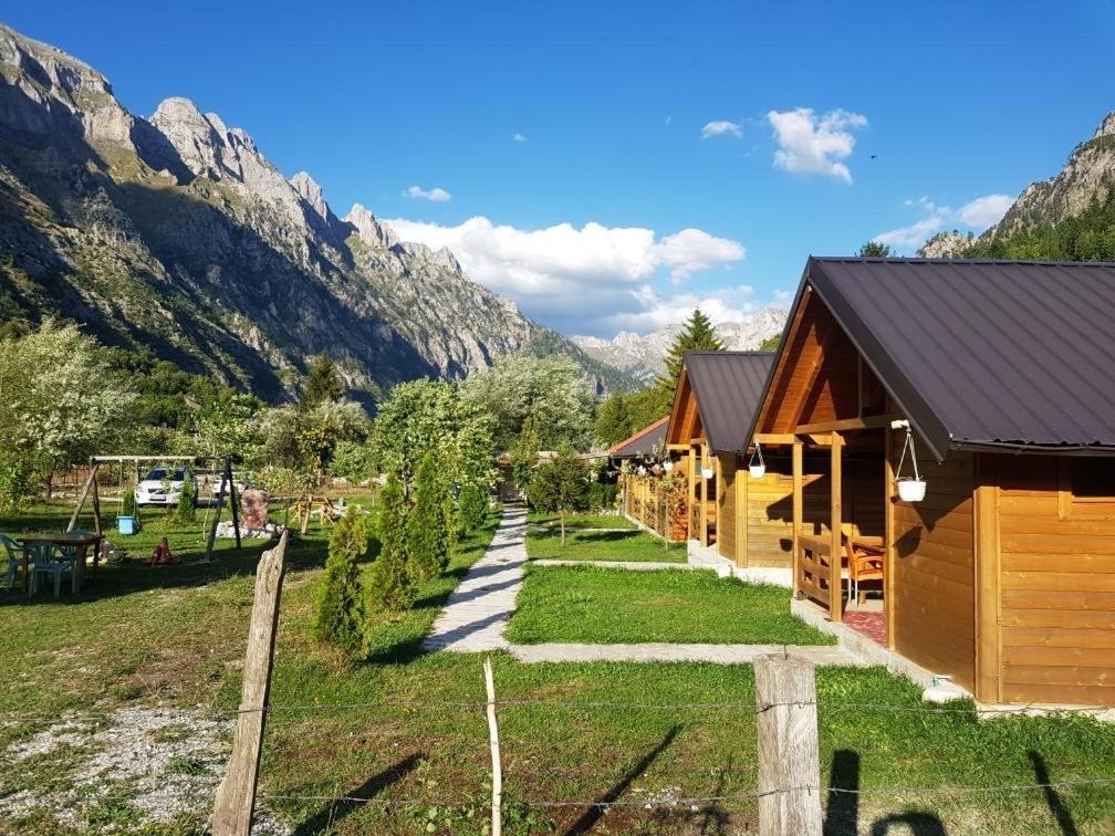 2E Villa'S Valbone Exterior foto